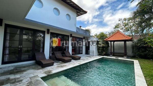 Leasehold Complex Villa In Tourist Area Seminyak Close To Petitenget and Batu Belig Beach