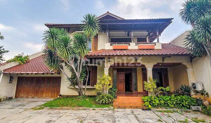 Rumah tropis modern di cipete cilandak