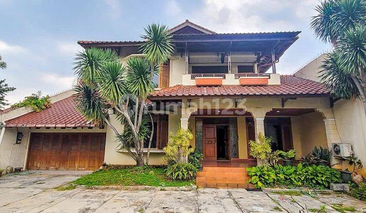 Rumah tropis modern di cipete cilandak