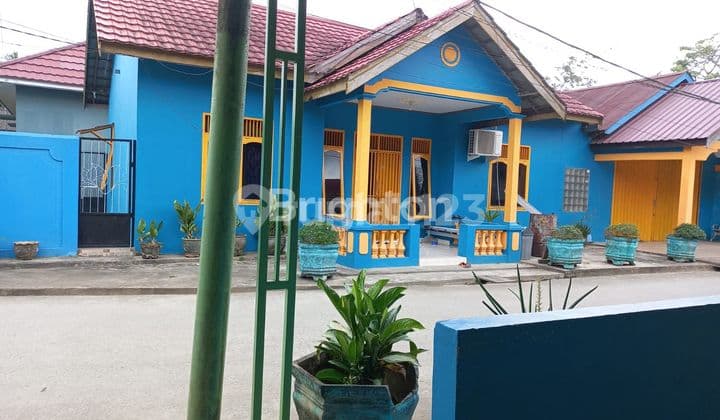 hunian bagus serba biru di kawasan rekreasi lamaru