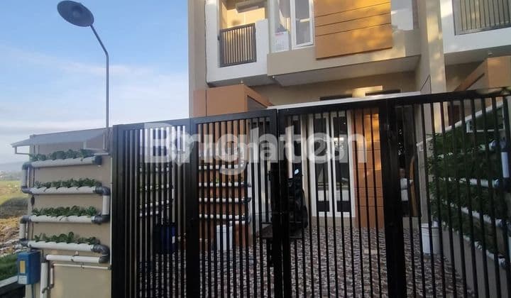 RUMAH BARU FULL FURNISHED DAN ELEKTRONIK DI JL SIMPANG KYAI H YUSUF MALANG