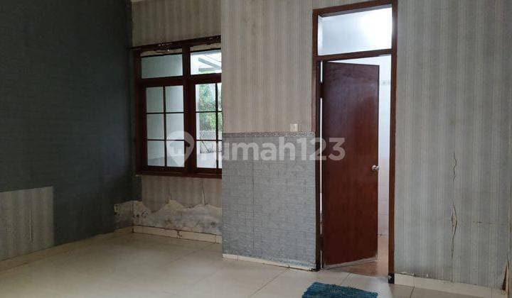 Dijual Rumah di Singgasana Pradana Siap Huni