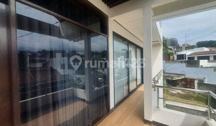 Rumah 2 Lantai Budisari Bagus dan Terawat Siap Huni