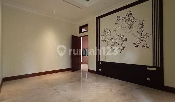 Rumah Meway Sayap Dago Dengan Kolam Renang Dan Arsitek Terkenal