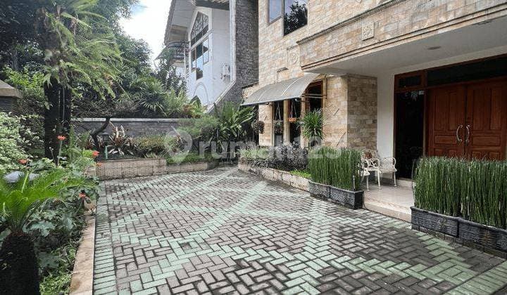 Batununggal Rumah 2 Lantai Semi Furnished Bagus