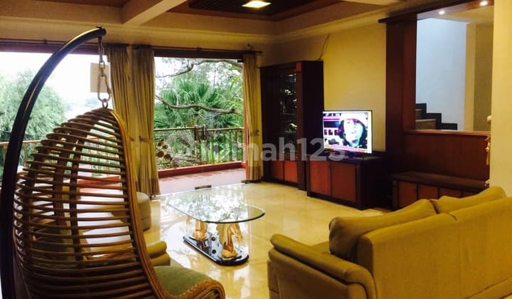 For Sale: Beautiful Villa in Bukit Idaman, Cipaku