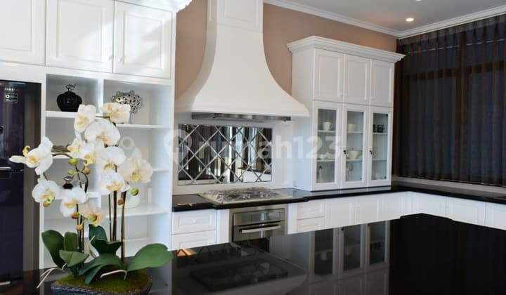 Dream Hill Villa Cipaku Fully Furnished With Swimming Pool