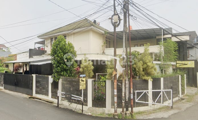 Rumah sekaligus ruko dua muka di Arcamanik cocok untuk rumah tinggal dan usaha