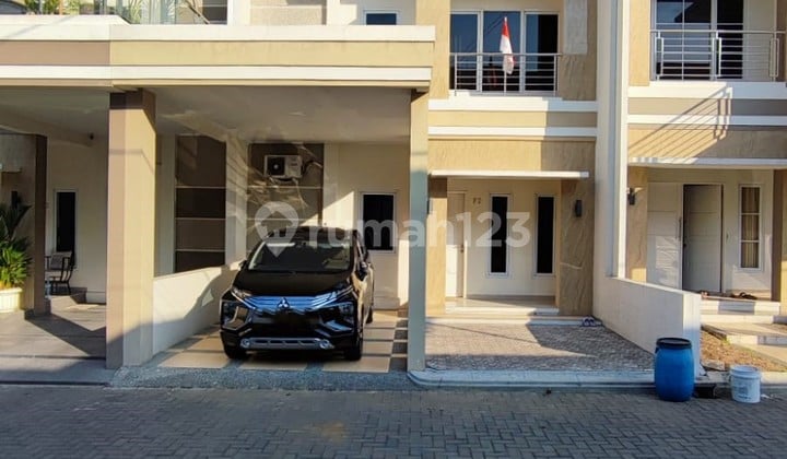 Rumah Dua Lantai Di Perumahan