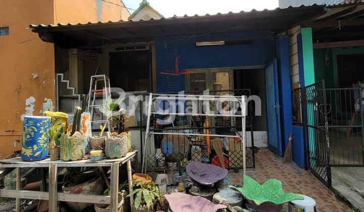 RUMAH DI VILLA PERTIWI