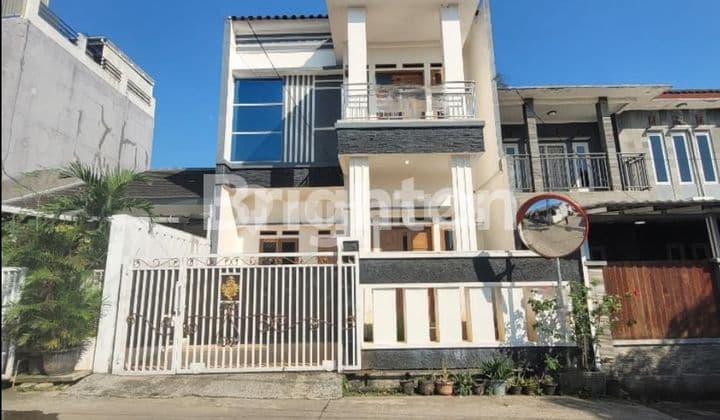 RUMAH MEWAH MEGAH DAN KOKOH BEBAS BANJIR DI PONDOK SUKMAJAYA DEPOK