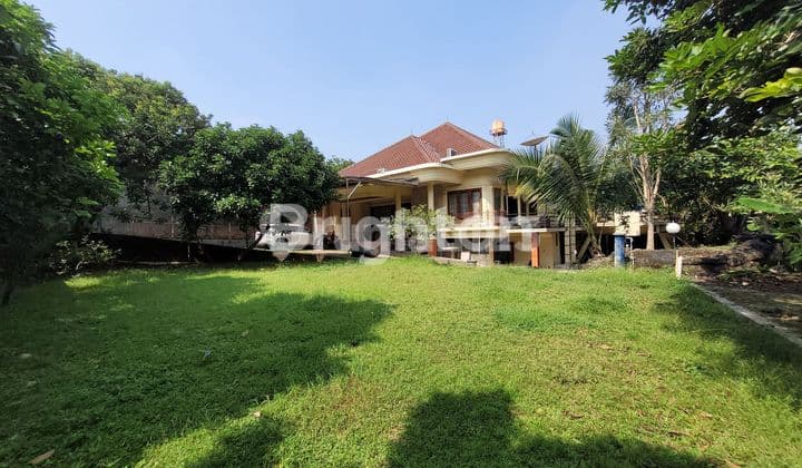 RUMAH MEWAH DI JAKARTA SELATAN HARGA MIRING HITUNG TANAH DI JAGAKARSA