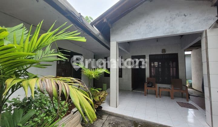 RUMAH ADA RUKO DAN KOST2AN COCOK UNTUK BERBAGAI USAHA DEKAT DENGAN KAMPUS