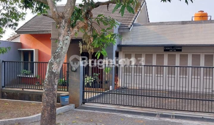 CEPAT RUMAH TERAWAT DAN SIAP DIHUNILINGKUNGAN PERUMAHAN SEMARANG ATAS