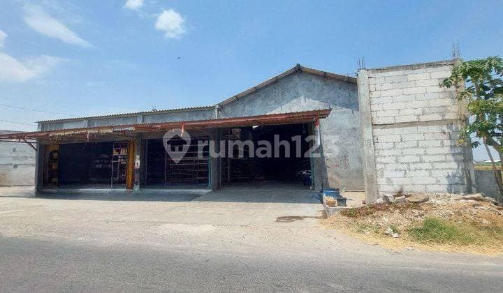 Good warehouse bonus house Location in Jetis, Karanganyar city.