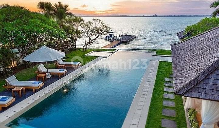 HOT DEAL! Beachfront Villa /beach loss/cheapest in Nusa Dua, Bali