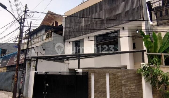 Rumah Koskosan 35 Kamar Di Cempaka Putih