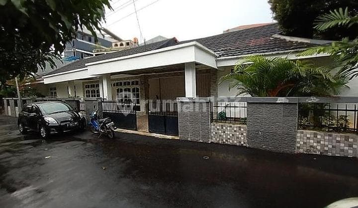 Komplek Merpati, Menteng Dalam