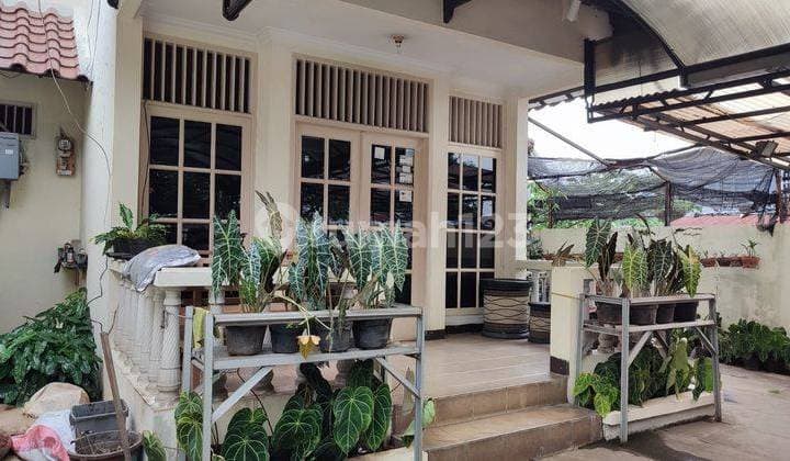 Pancoran, Rumah Cocok Untuk Investasi Kos Kosan, Lokasi Strategis