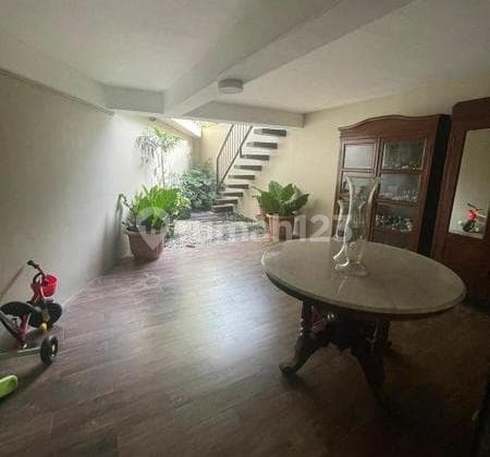 Rumah Sultan, Strategis Plus Swimming Pool di Sentul City - SHM