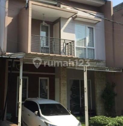 Dijual Cepat Rumah Cantik 2 Lantai, Strategis di Cibubur - SHM