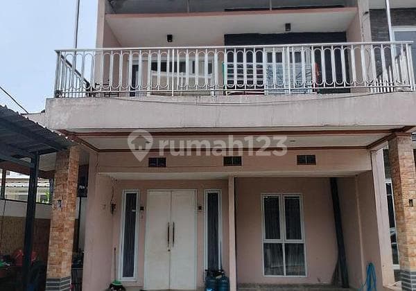 Rumah Strategis 2 Lantai Semi-Furnished Bungur Residence - SHM