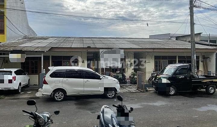 Rumah Super Strategis & Banyak Kamar di Jati Kramat Indah - SHM