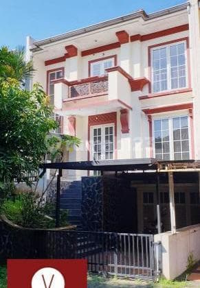 Rumah Strategis 2 Lantai, Siap Huni di Citragran Cibubur - SHM