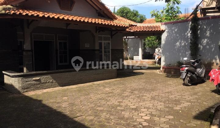 rumah di cihampelas batujajar