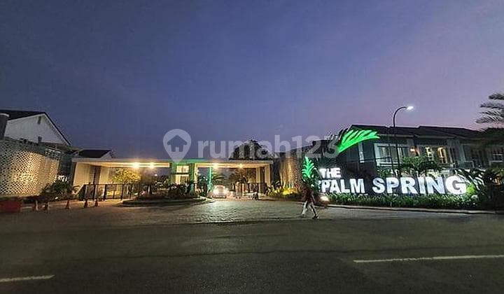 rumah di Palm Spring Jakarta Garden City