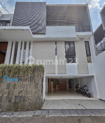 RUMAH AMPERA-KEMANG ~ LT/LB 207/550 ~ DALAM TOWN HOUSE