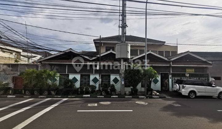 Sell House in Strategic Location at Cempaka Putih, Central Jakarta