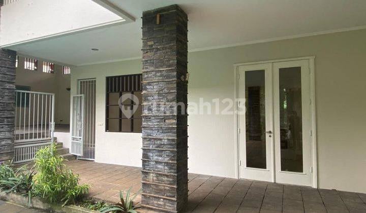 Disewakan Rumah Bagus SHM di Menteng, Jakarta Pusat