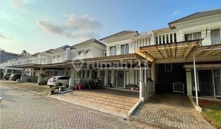 Rumah Bagus di Casa Jarden Blok G, Jakarta Barat