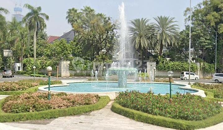 Rumah di menteng teuku umar