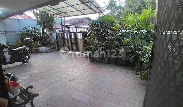 Rumah Luas dan Asri di Perumahan TNI-AU Waringin Permai, Jatiwaringin