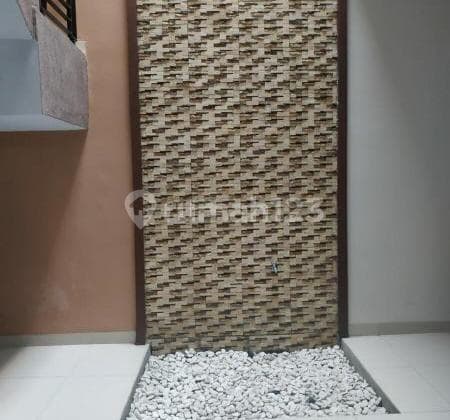 Rumah Modern di Otista, Cawang, Jakarta Timur