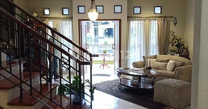 Rumah Nyaman, Luas n Bagus 2 Lantai di Bintaro Sektor 2, Pondok Aren