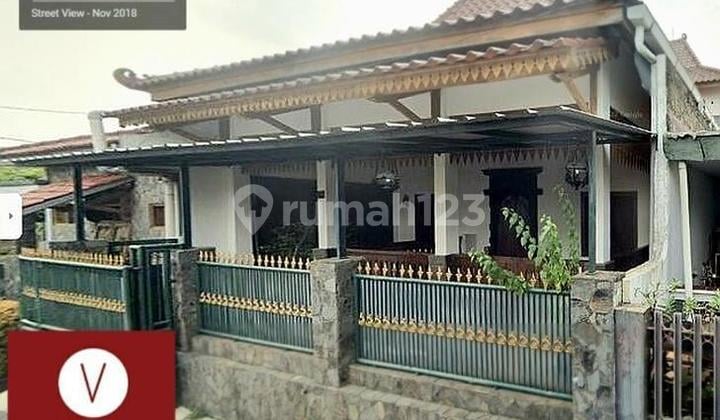 Rumah Gebyok Asri di Kompleks Bank Bumi Daya, Cimanggis - Depok