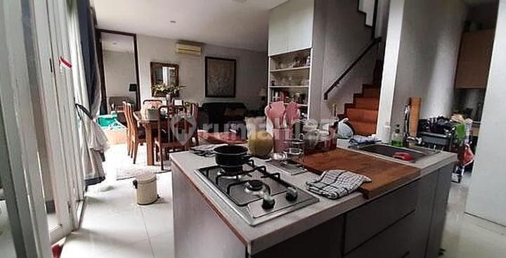 Rumah Bagus 2 Lantai di Bintaro Jaya Sektor 5, Pondok Aren, Tangerang Selatan
