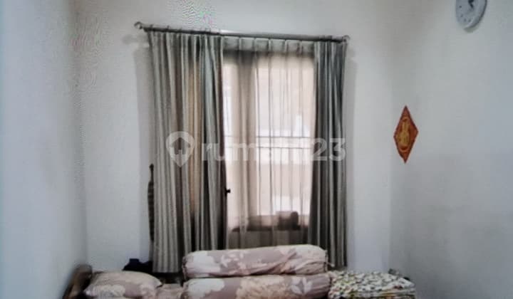 Renovated 3-Story House in Kelapa Molek Near Kelapa Gading Culinary Area, Jakarta