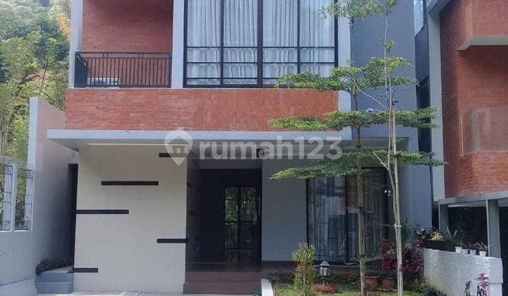 For Sale, Villa cantik super nyaman di Dago Atas