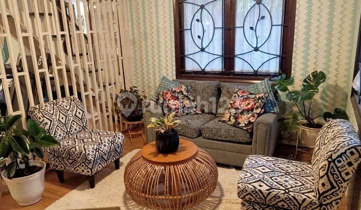 Rumah cantik super nyaman siap huni di Kota Baru Parahyangan