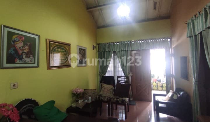 Jual Nego rumah Hoeck plafon tinggi di Taman Cibaduyut Indah