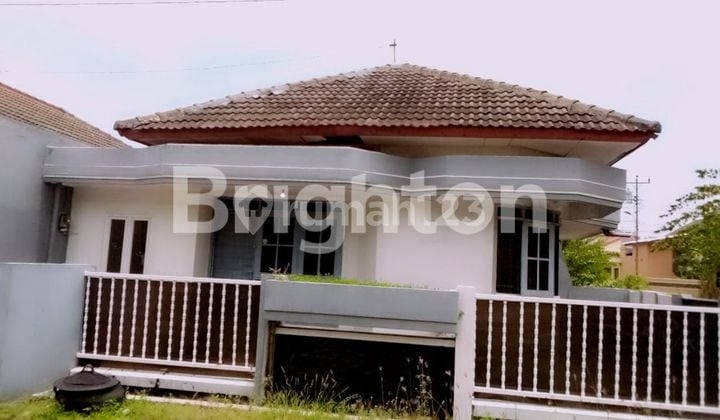 HOOK HOUSE IN PURI ANJASMORO