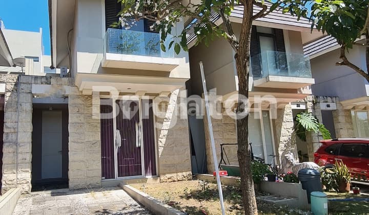 Rumah Dekat Kolam Renang Citragrand