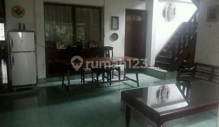 Rumah Di Bangunan Belanda Di Sayap Cipaganti