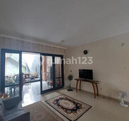 Dijual Rumah Taman Rafles Hook 2 Lantai Luas 200M2, 4 Kamar, 500M Langsung Akses Tol Bekasi Timur, Jatimulya Kota Bekasi