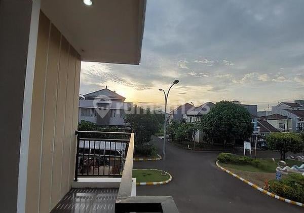 Dijual Rumah Hook Grandwisata 2 Lantai Luas Tanah 180m2 Kamar 3 Hanya 20m Dari Toll Grandwisata Bekasi