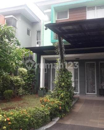 Dijual Rumah 2 Lantai Kamar 4+1 View Taman Ada Masjid dan Kolam Renang Dalam Cluster Grandwisata Bekasi
